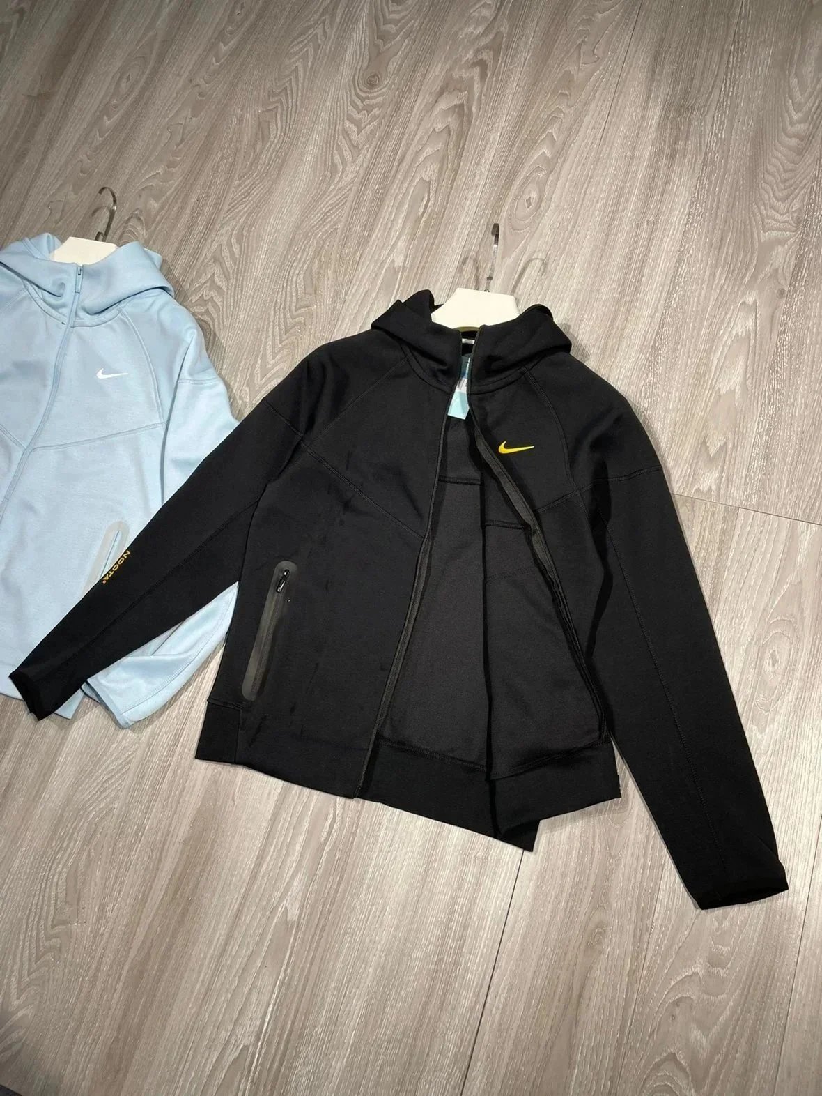 Nike Tech Fleece Beige Hoodie and Sweatpants Set - 9