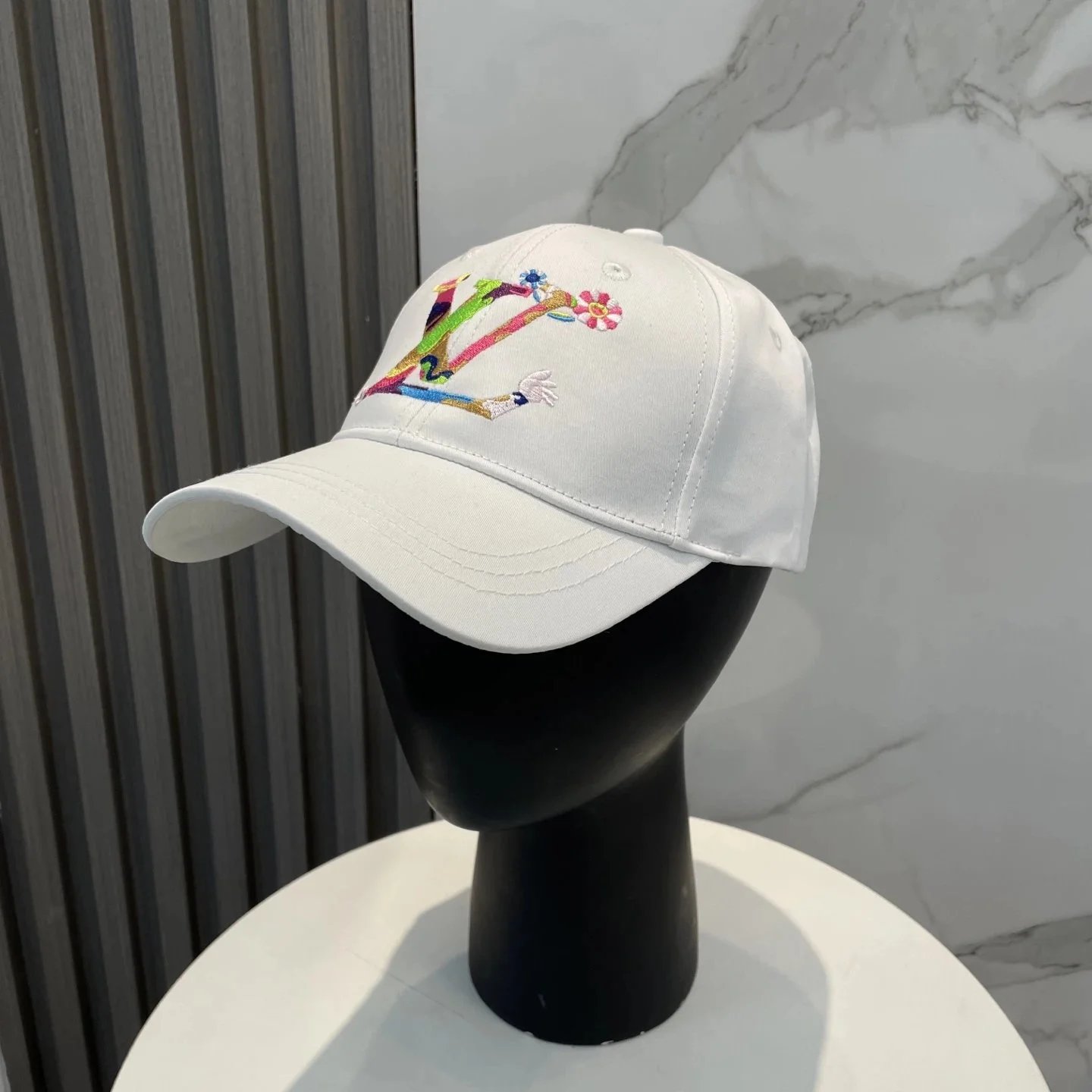 Louis Vuitton x Takashi Murakami Monogram Flower Embroidery White Baseball Cap - 1