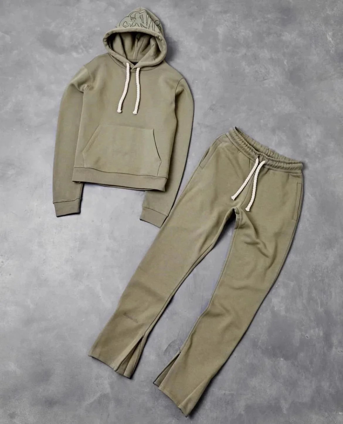 Design Cropped Hoodie and Split-Hem Sweatpants Set Gray with Pink Drawstrings - 4