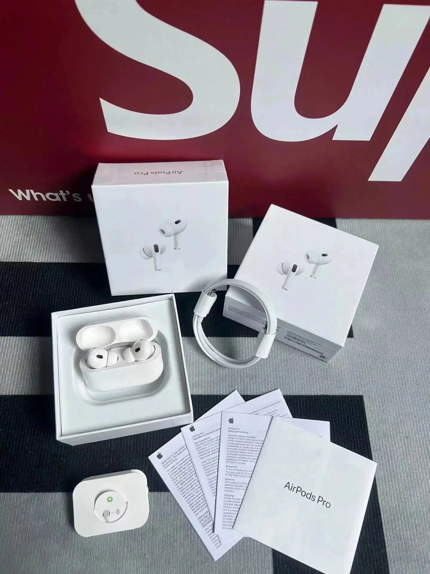 Apple AirPods Pro (2nd Generation) White TWS Earbuds - 7