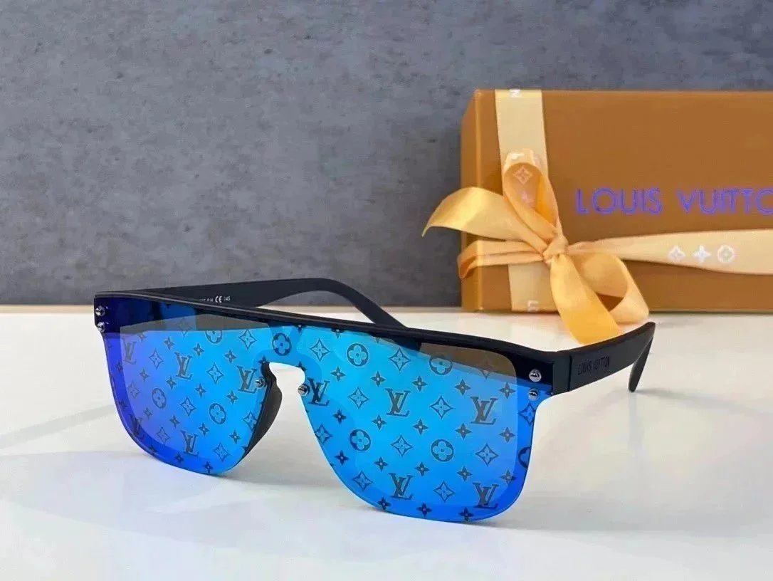 Louis Vuitton Monogram Shield Sunglasses Black - 3