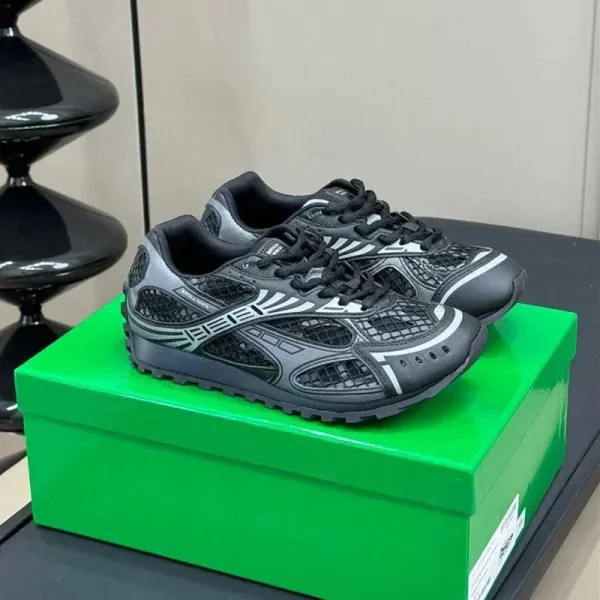 Asics Gel-Quantum 360 Black/Gray Mesh Sneakers - 1
