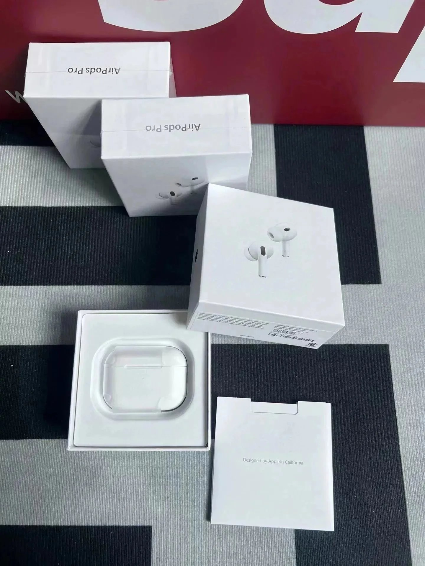Apple AirPods Pro (2nd Generation) White TWS Earbuds - 10