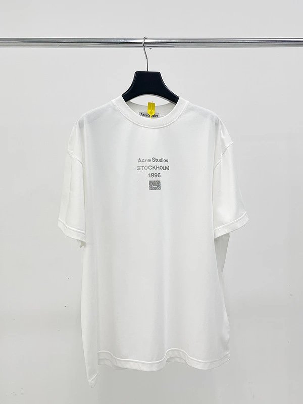 Letter Logo Print T-Shirt photo 4