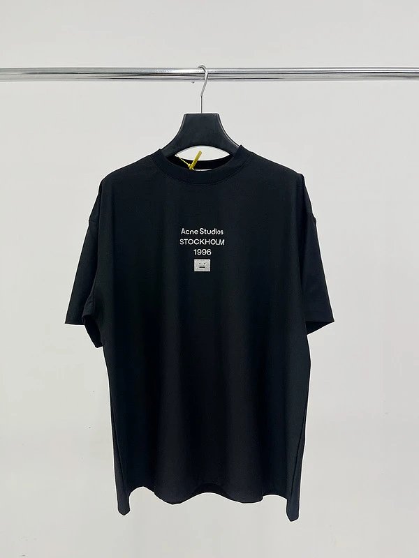 Letter Logo Print T-Shirt photo 5