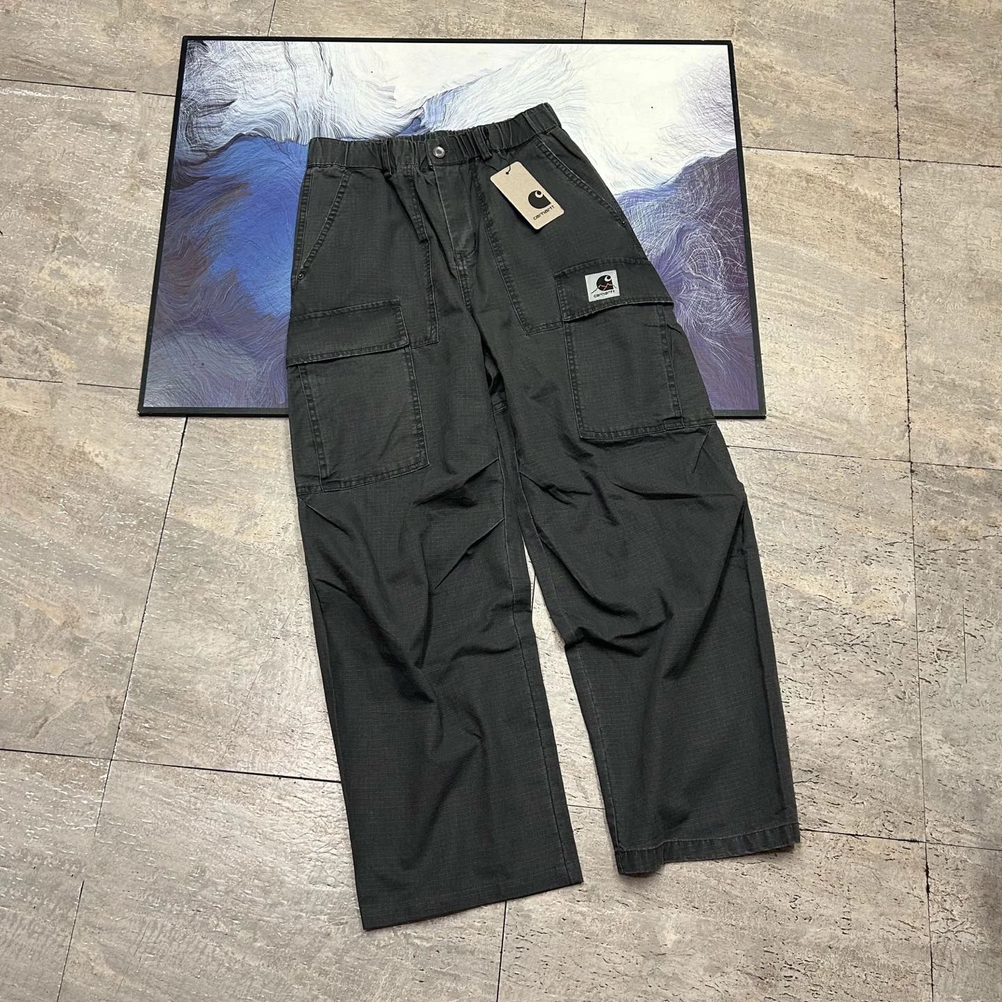 Classic Mountain Badge Outdoor Multi-Pocket Cargo Pants photo 2