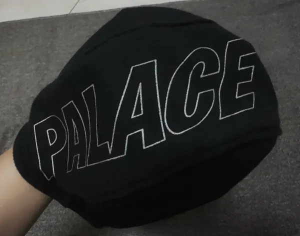 Palace Outline Logo Beanie Black - 12