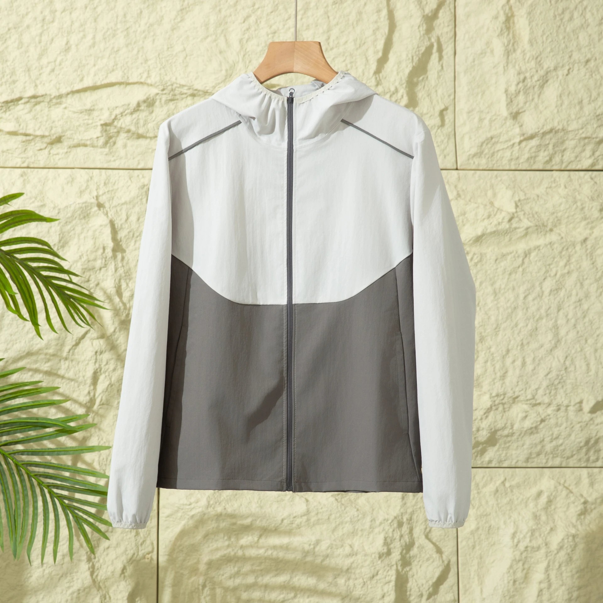 Outdoor Hooded Zip Jacket photo 2
