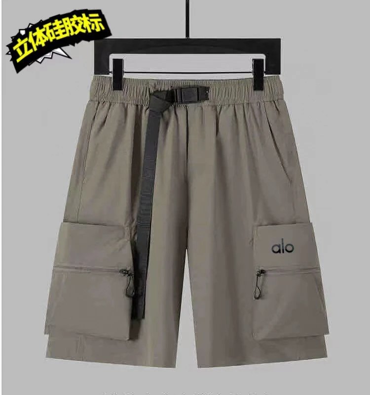 Silicone Badge Cargo Shorts photo 4