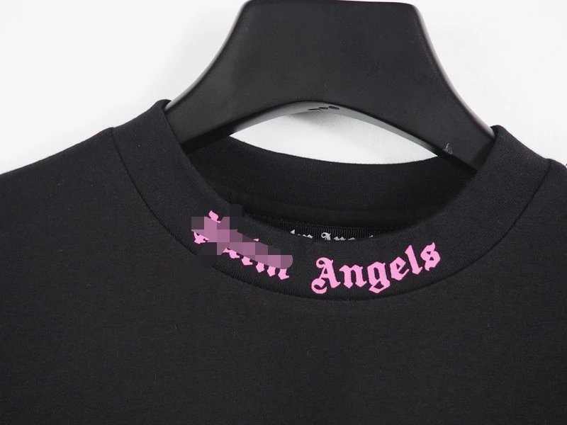 Letter Overlay Crew Neck T-Shirt photo 4