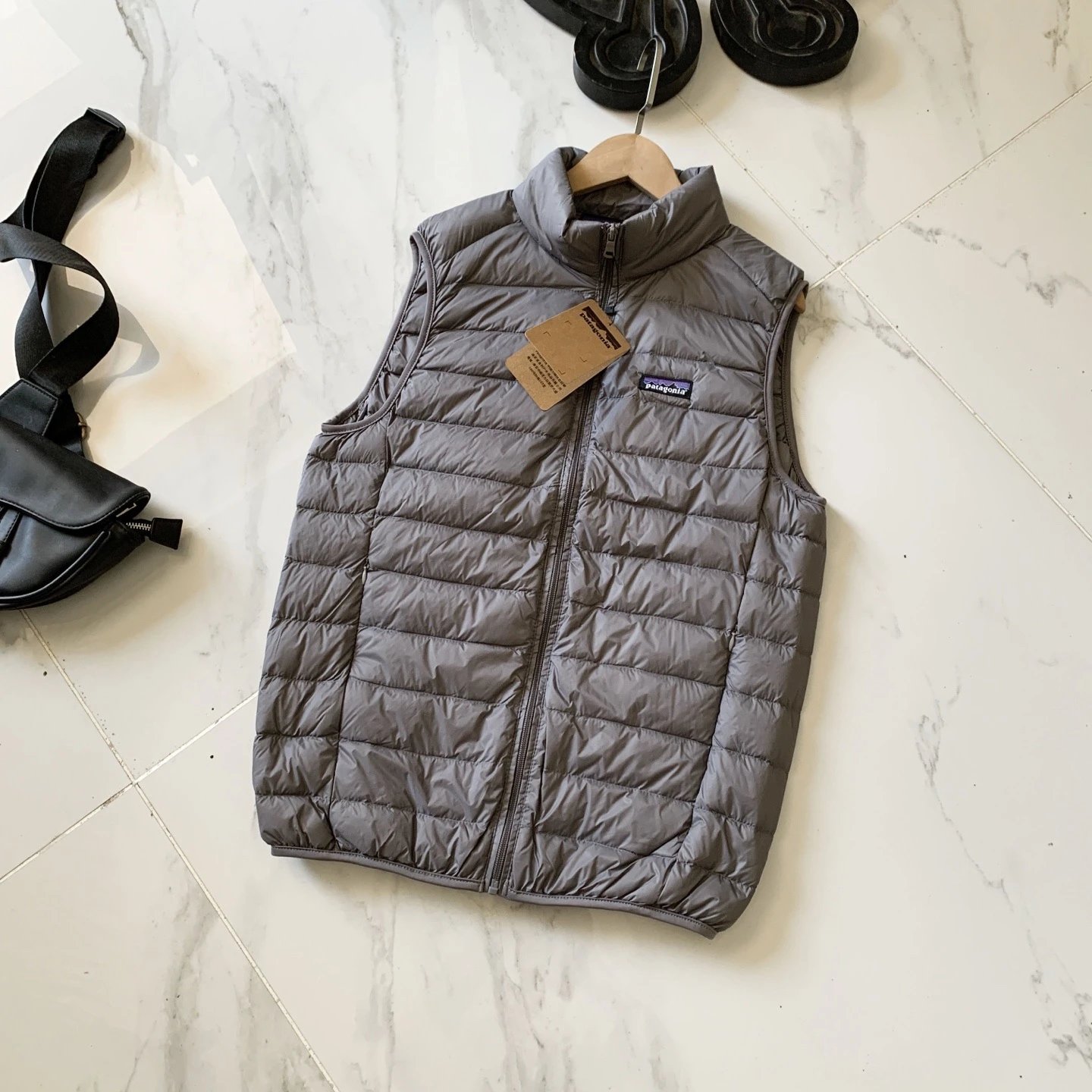 Lightweight Down Vest photo 4