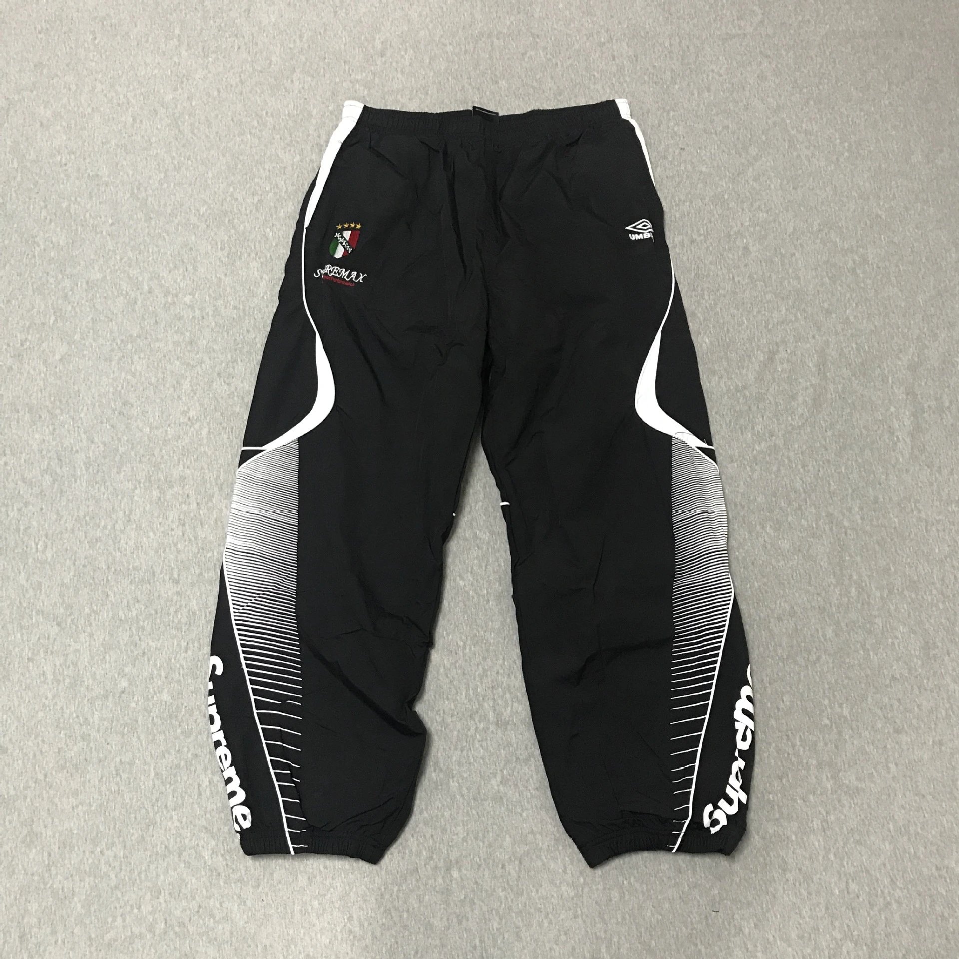 Supreme Jackets Hooded color-block logo-print jacket image 13