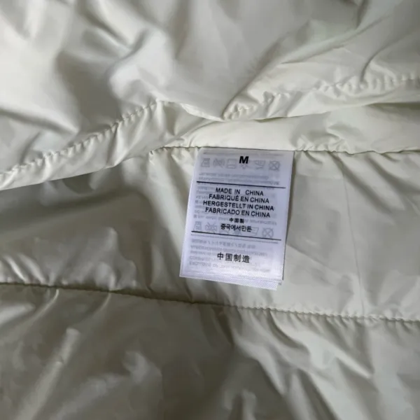 On Running Windbreaker Jacket Black/Navy Outerwear - 28
