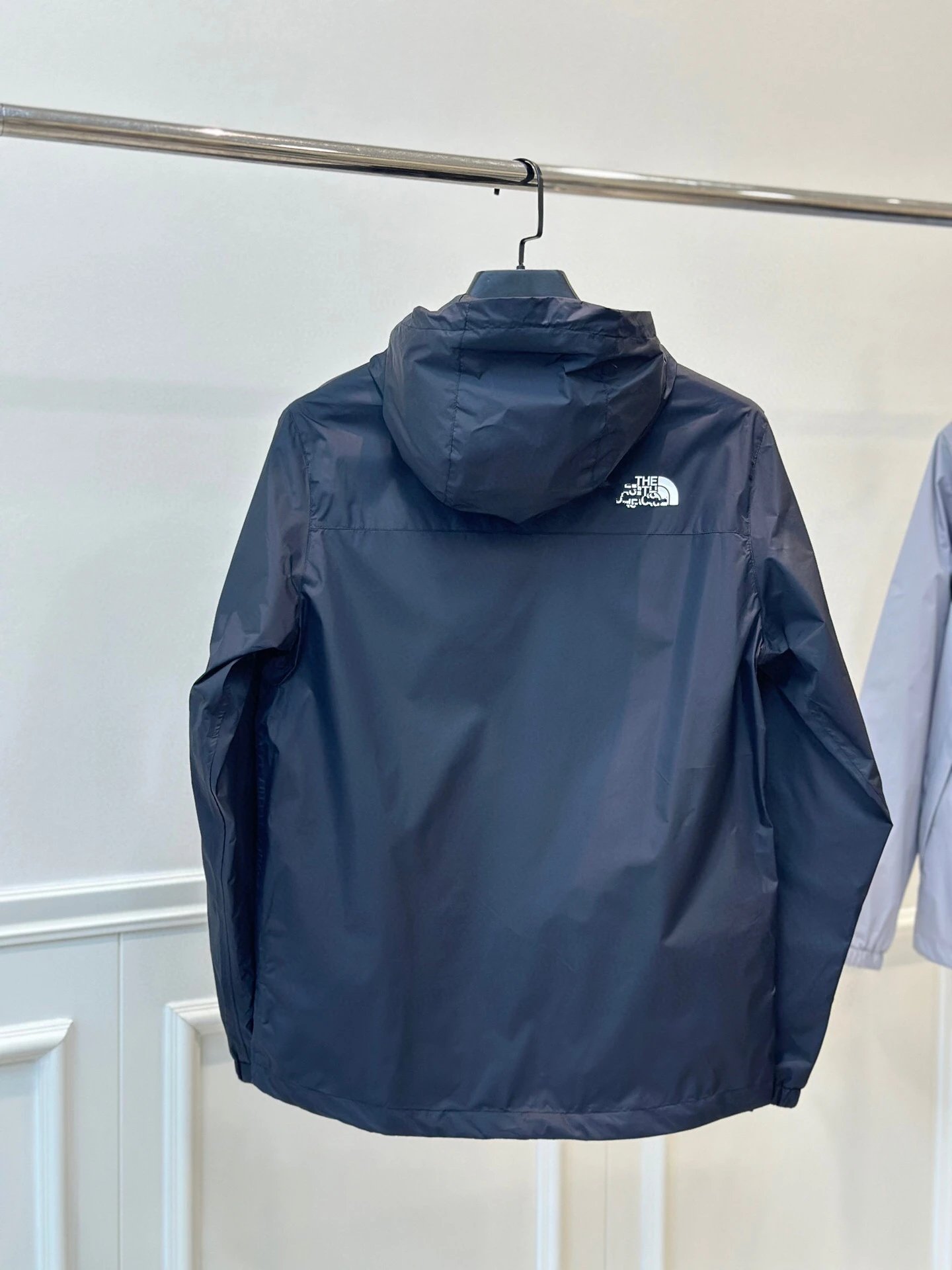 Outdoor Windbreaker Jacket photo 8