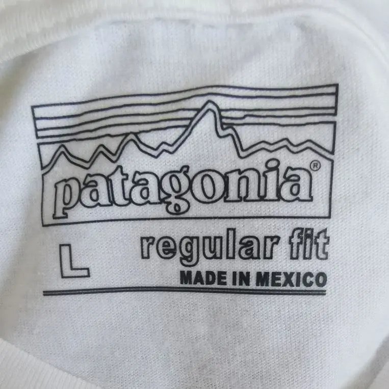 Patagonia P-6 Logo Responsibili-Tee Navy T-Shirt - 10
