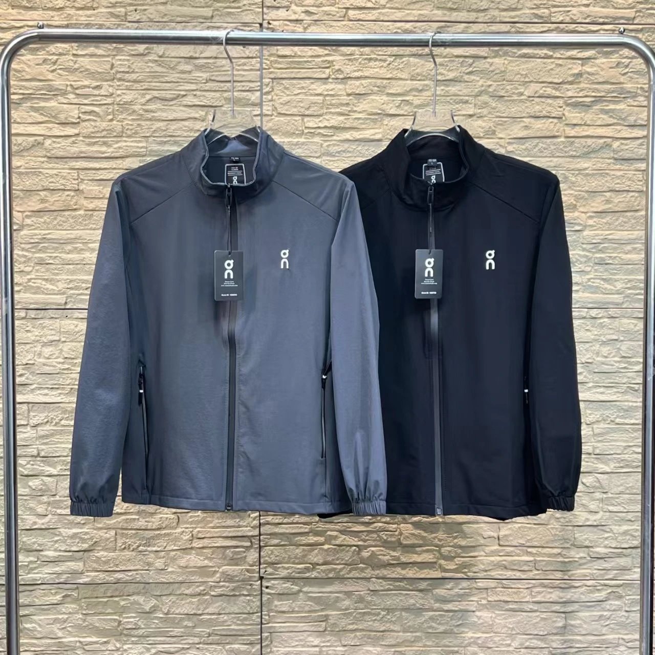 On Running Windbreaker Black Jacket - 11