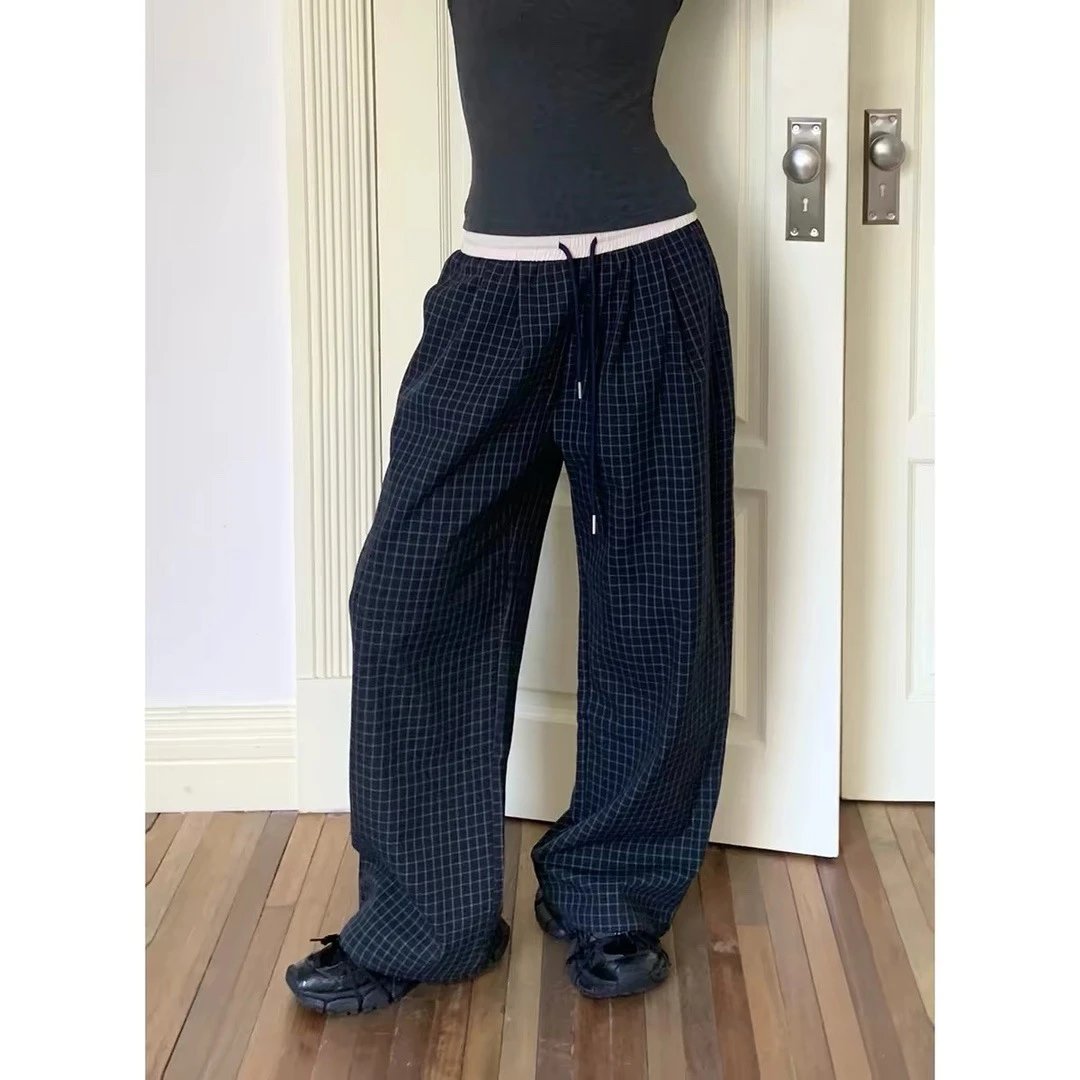 Classic Logo Curved Relaxed Plaid Pants photo 3