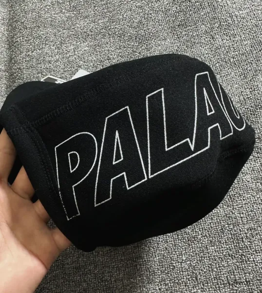 Palace Outline Logo Beanie Black - 4