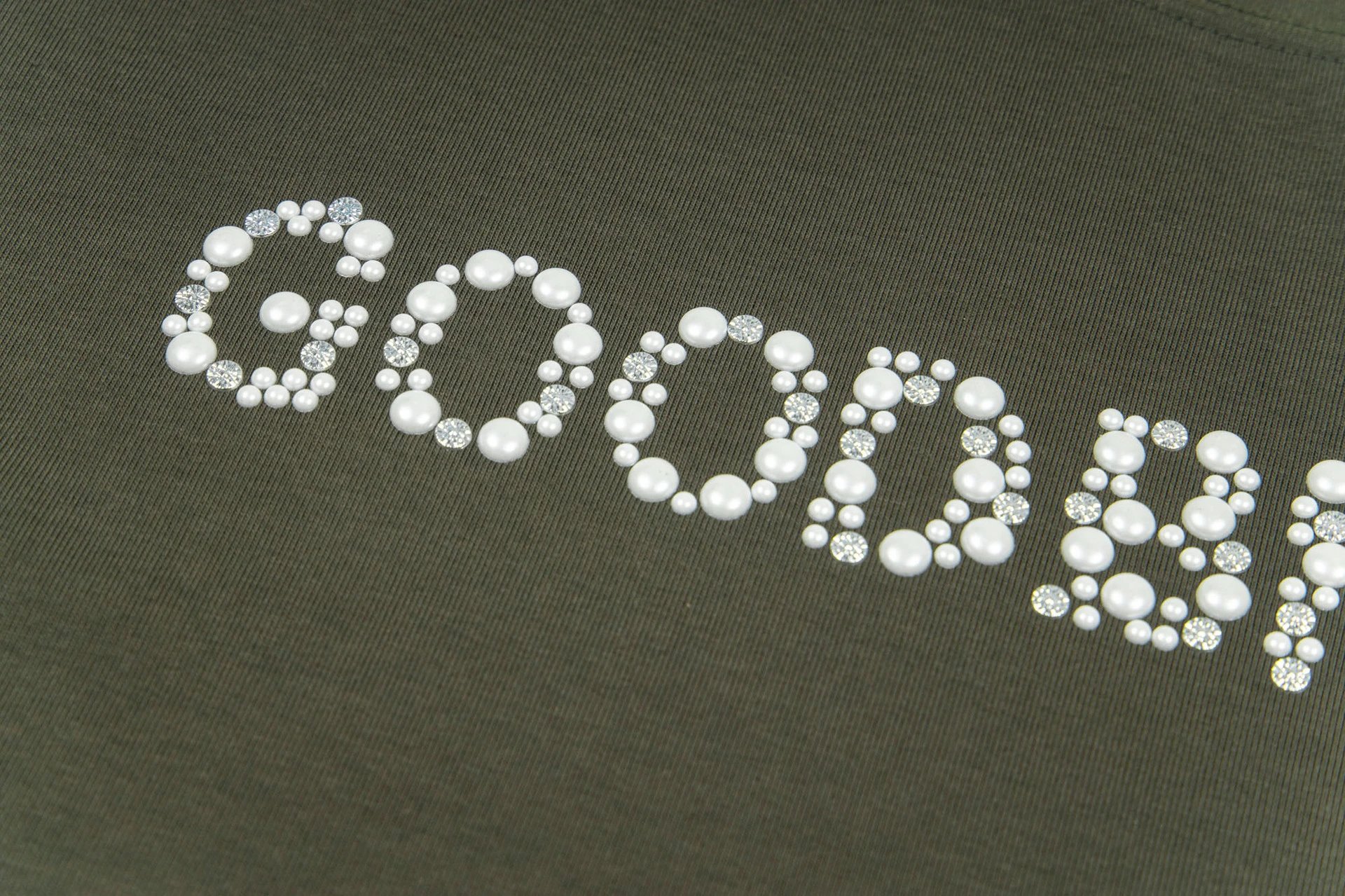 Pearl Embroidery T-Shirt photo 5