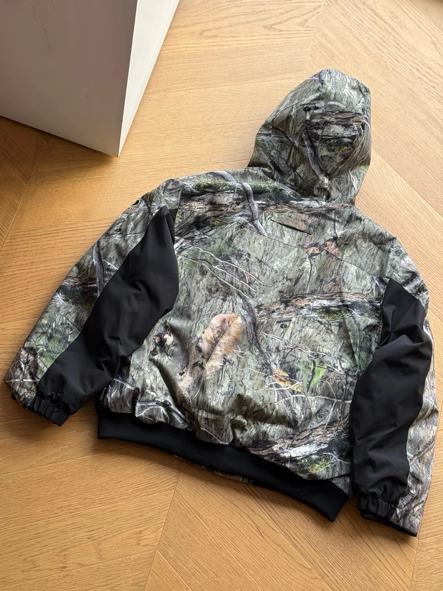 Waterproof Embroidery Quilted Jacket photo 8