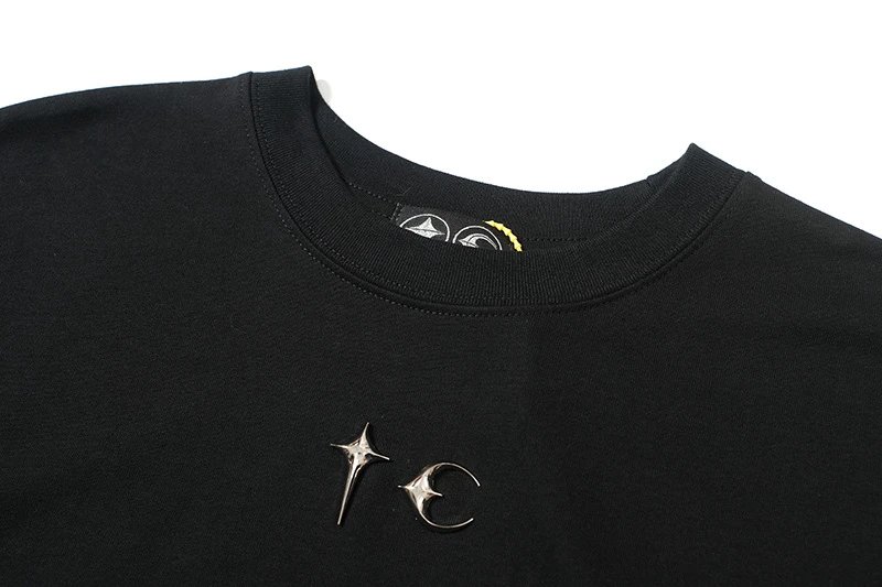 Metal Logo Rivet Letter Couple T-Shirt photo 5