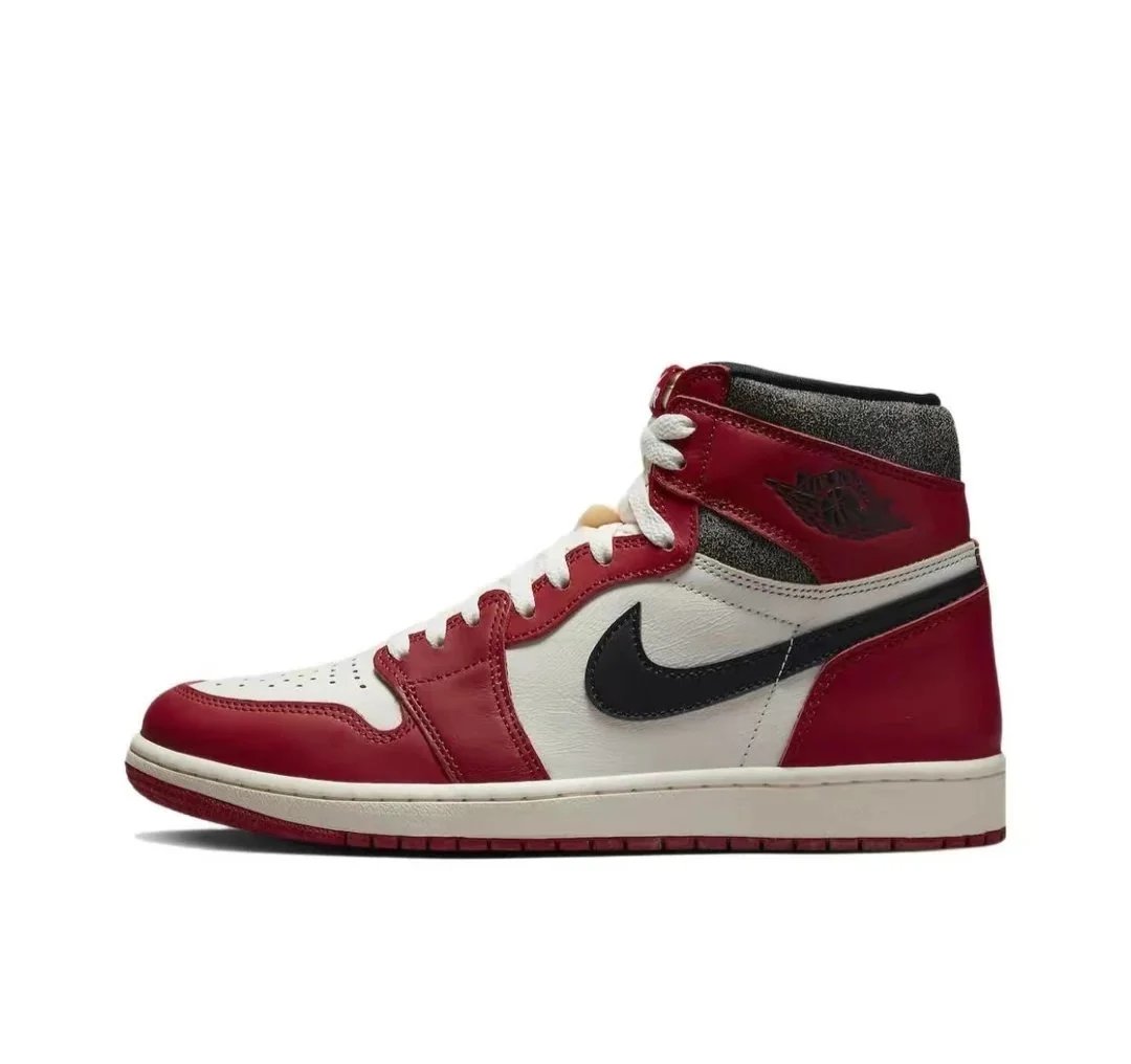 Air Jordan 1 Retro High photo 2
