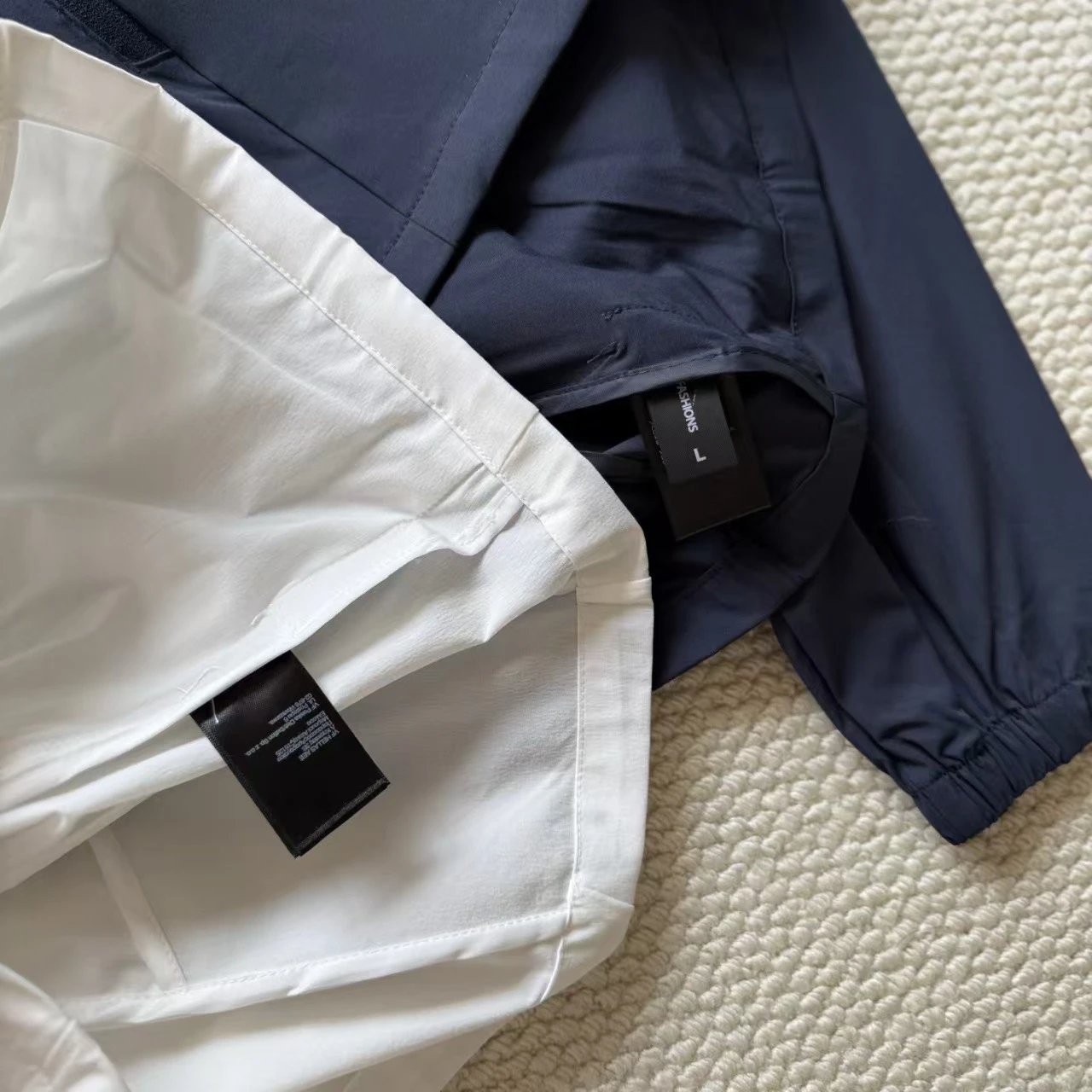Outdoor Lightweight Hooded Jacket photo 8