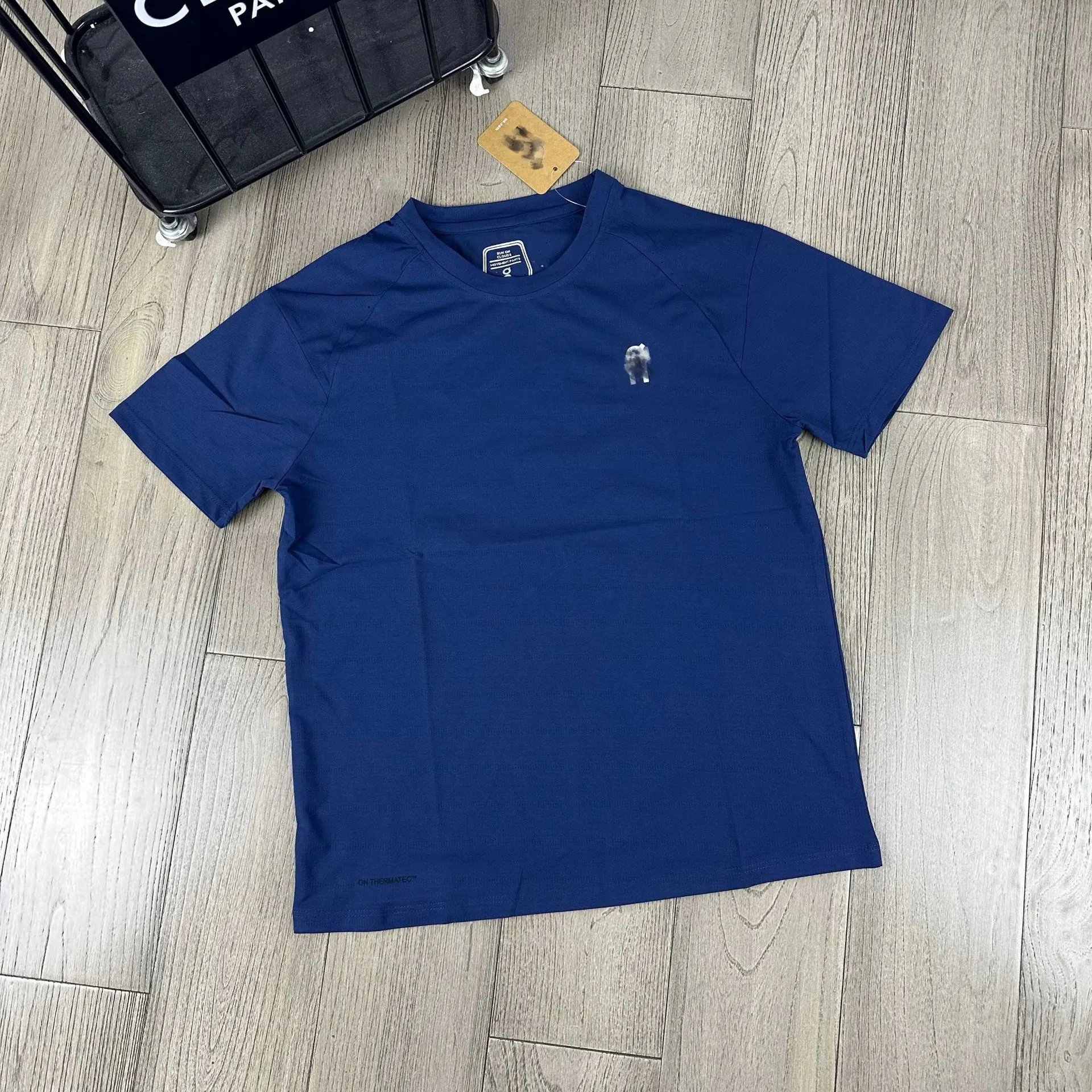 Summer outdoor casual t-shirt photo 6
