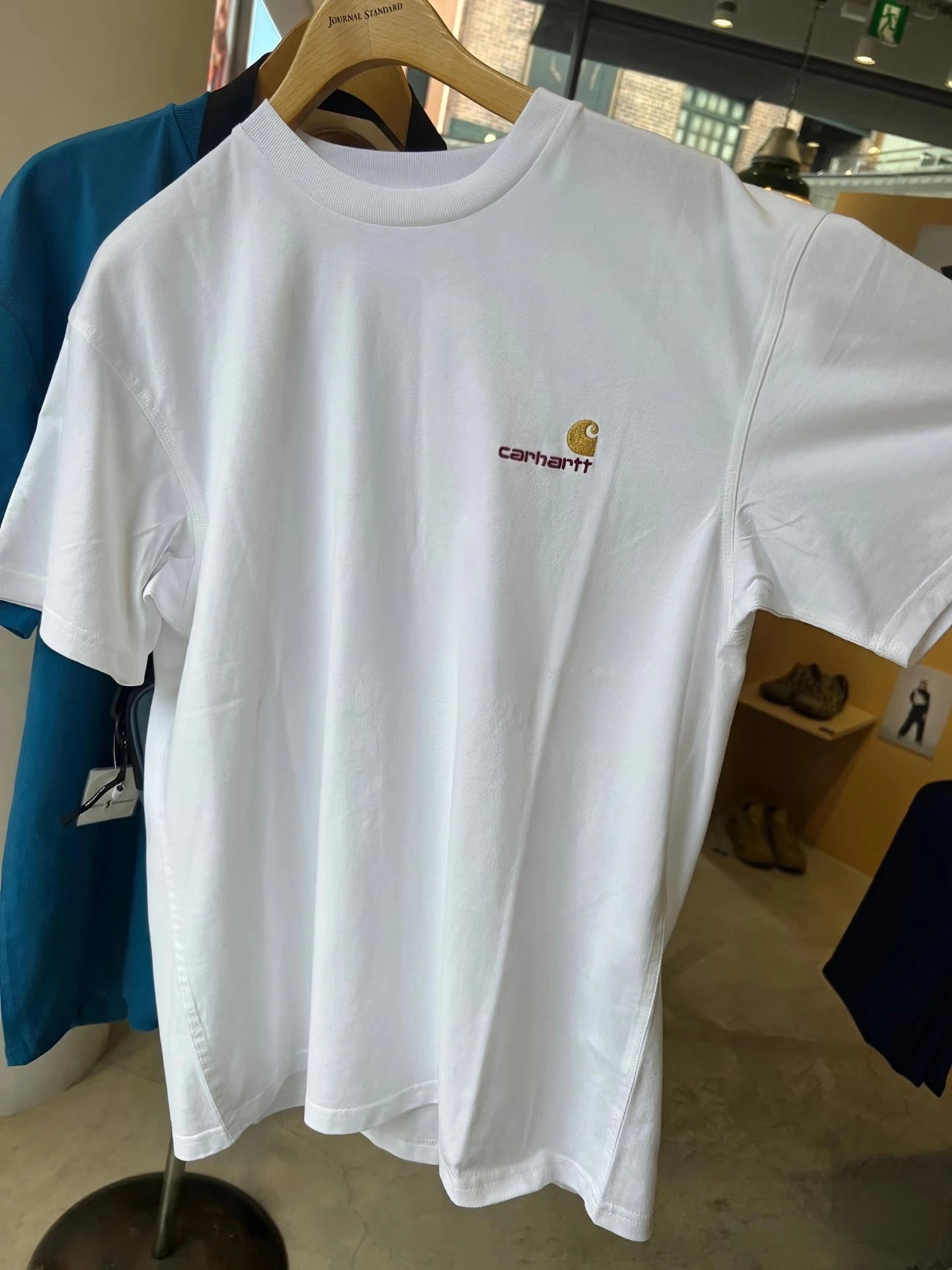 Letter Embroidery Gold Label T-Shirt photo 5