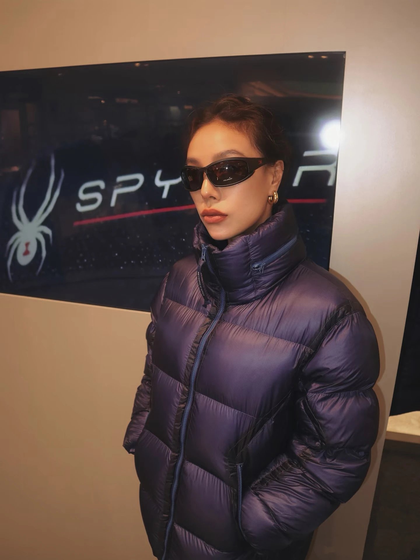 Winter Down Cotton Jacket with Hidden Hood photo 4
