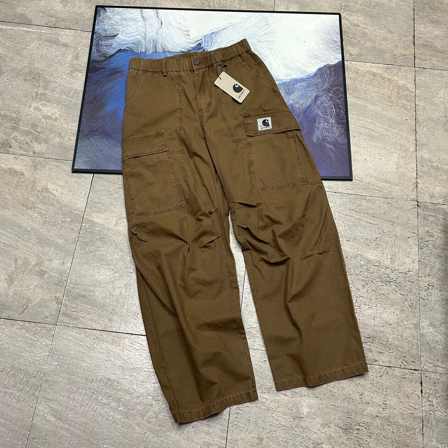 Classic Mountain Badge Outdoor Multi-Pocket Cargo Pants photo 3