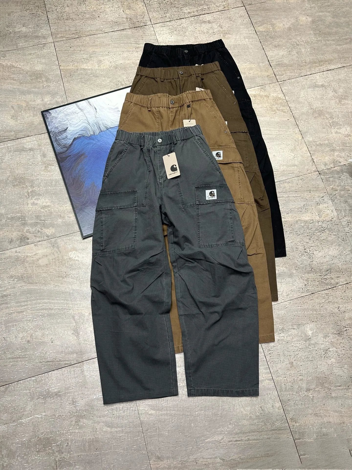 Classic Mountain Badge Outdoor Multi-Pocket Cargo Pants photo 7