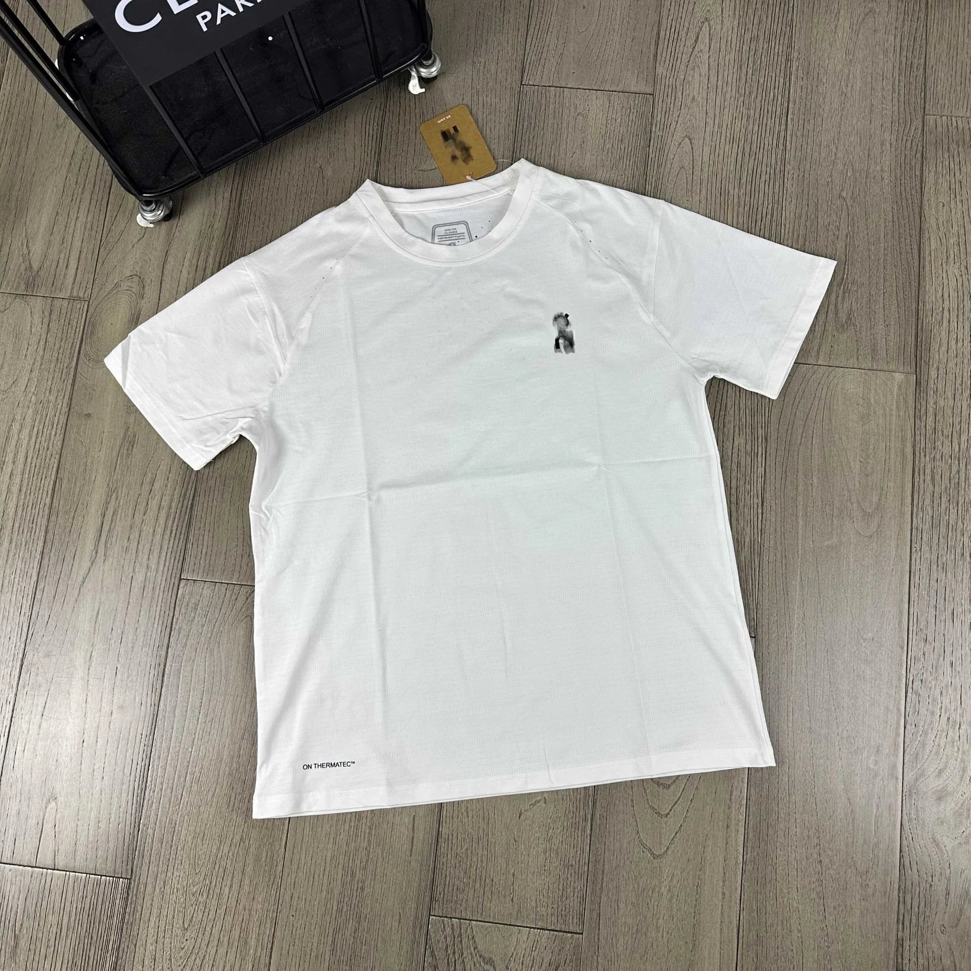 Summer outdoor casual t-shirt photo 3