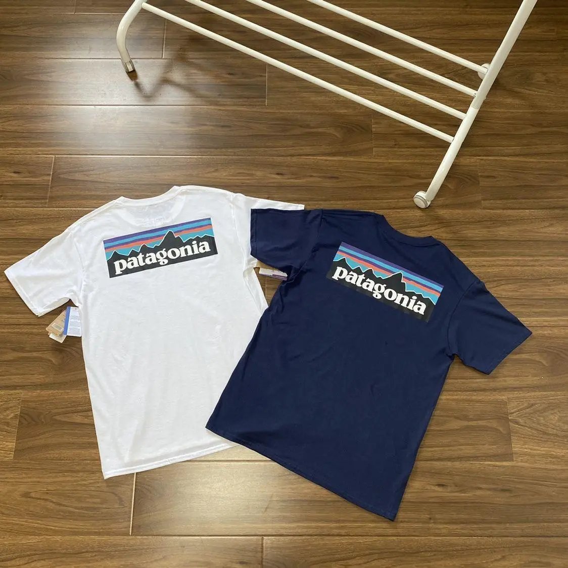 Patagonia P-6 Logo Responsibili-Tee Navy T-Shirt - 5