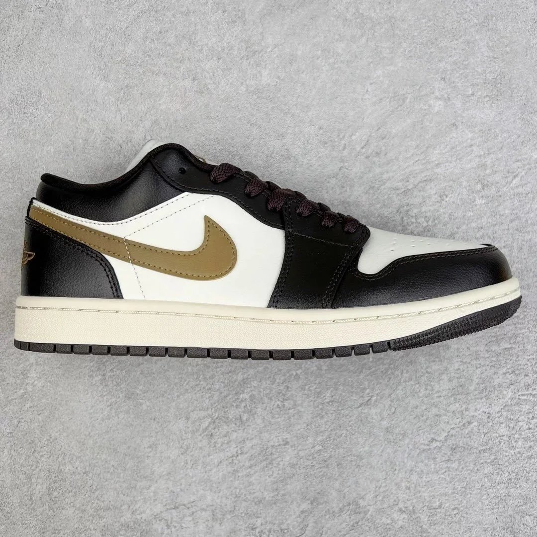 Low-Top Skate Shoe photo 8