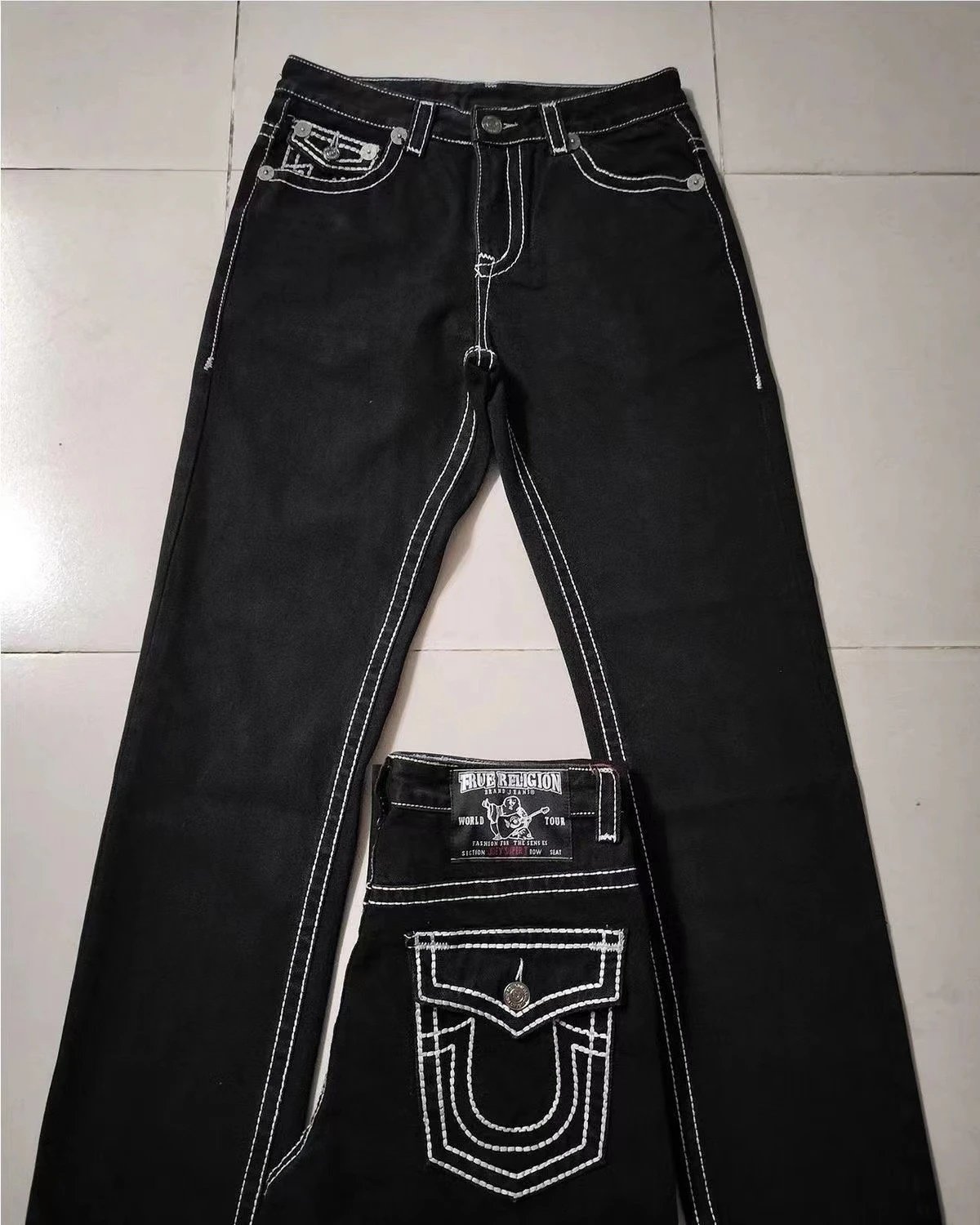 Oversized Straight-Leg Jeans photo 5