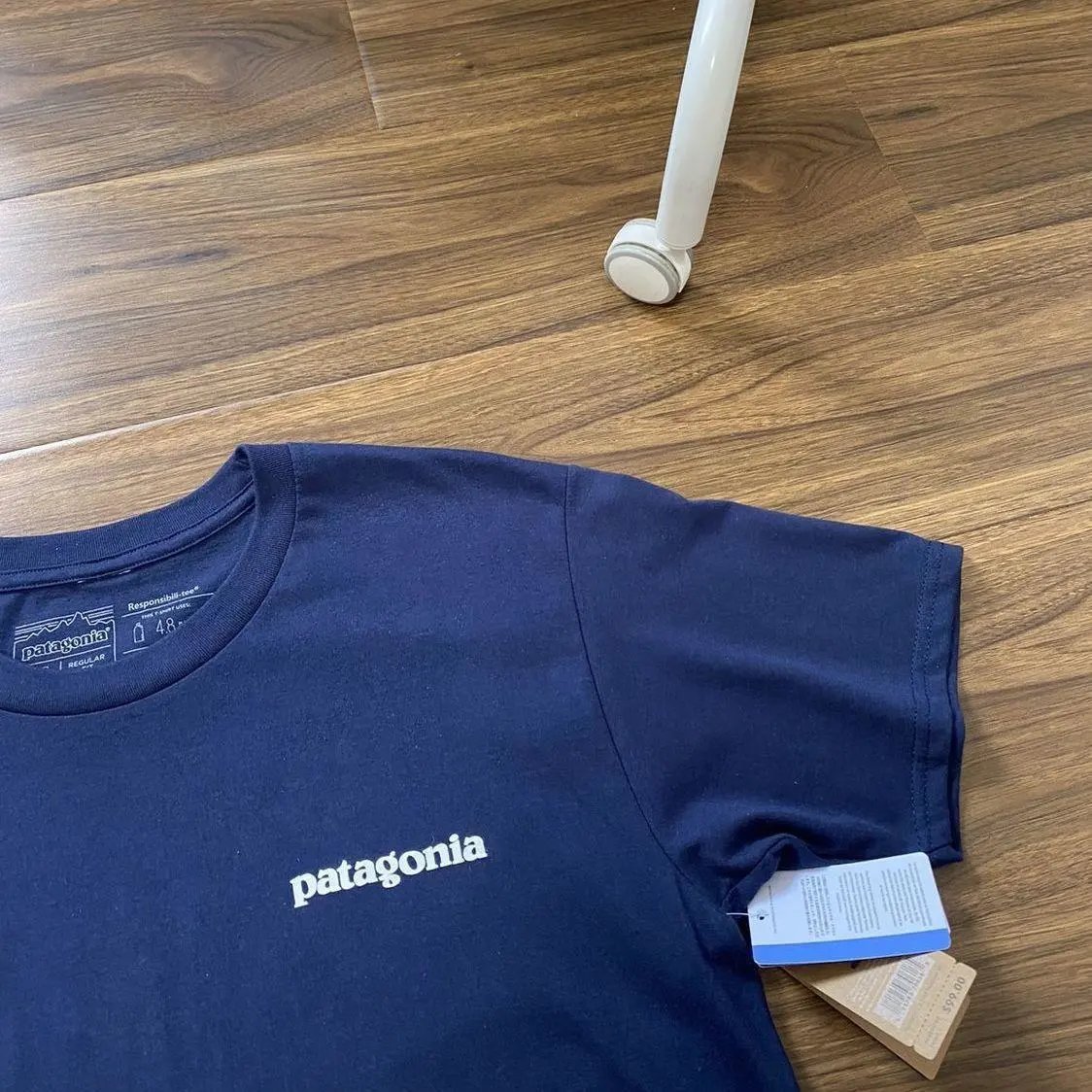 Patagonia P-6 Logo Responsibili-Tee Navy T-Shirt - 6