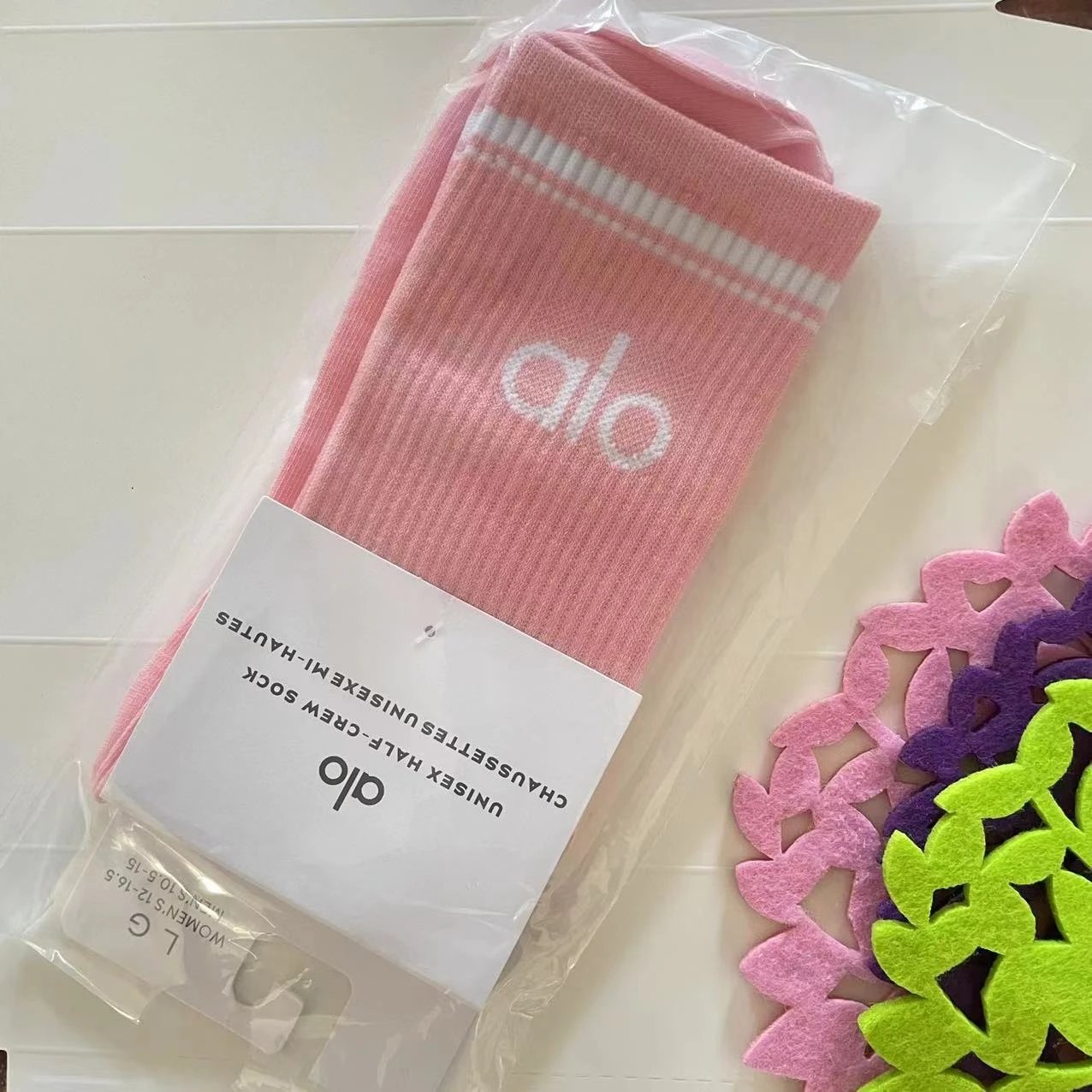 Mesh Yoga High-Calf Training Socks photo 8
