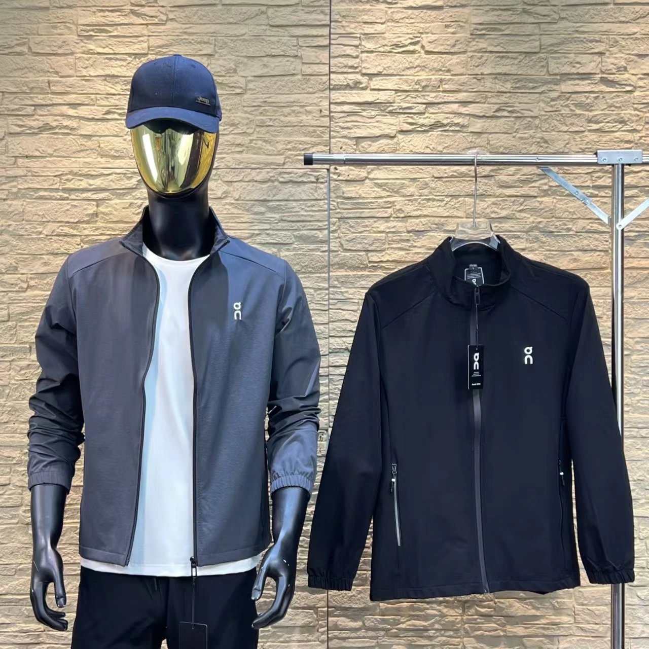 On Running Windbreaker Black Jacket - 5
