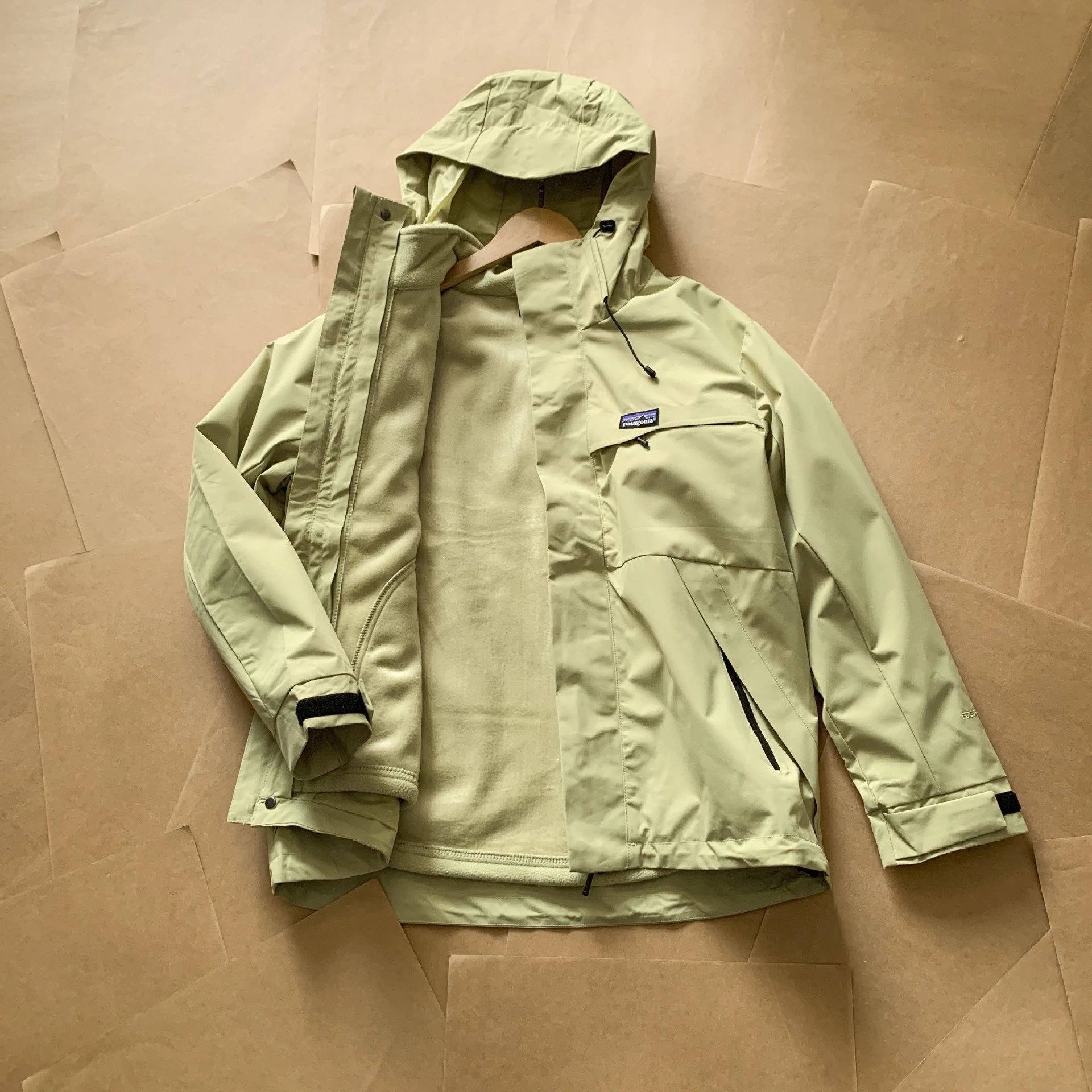 Outdoor 3-in-1 Detachable Jacket Hiking Couple photo 2