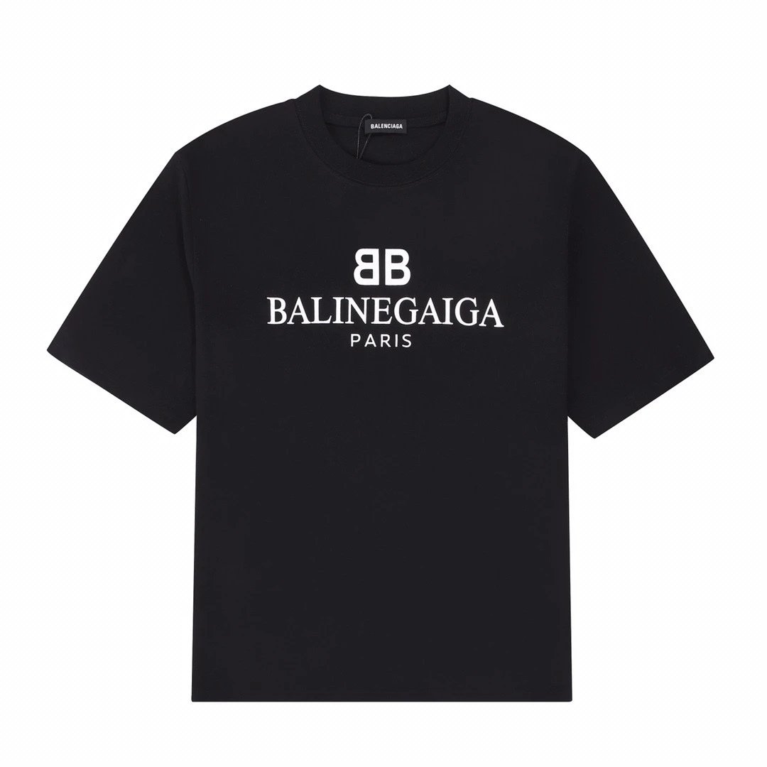 Classic Round Neck T-Shirt photo 7