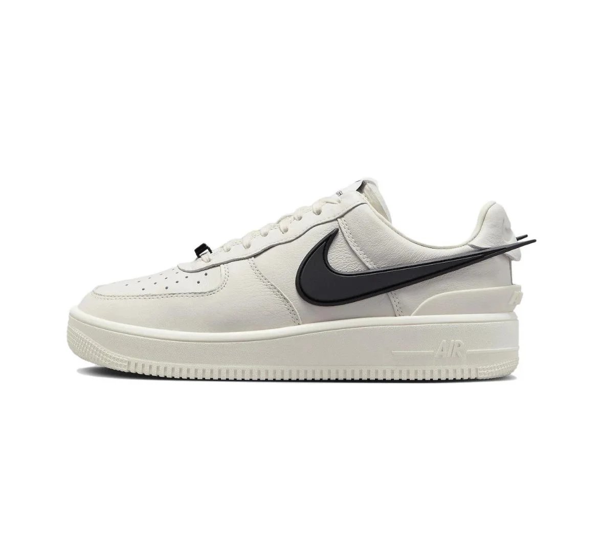 Nike Air Force 1 Low photo 3