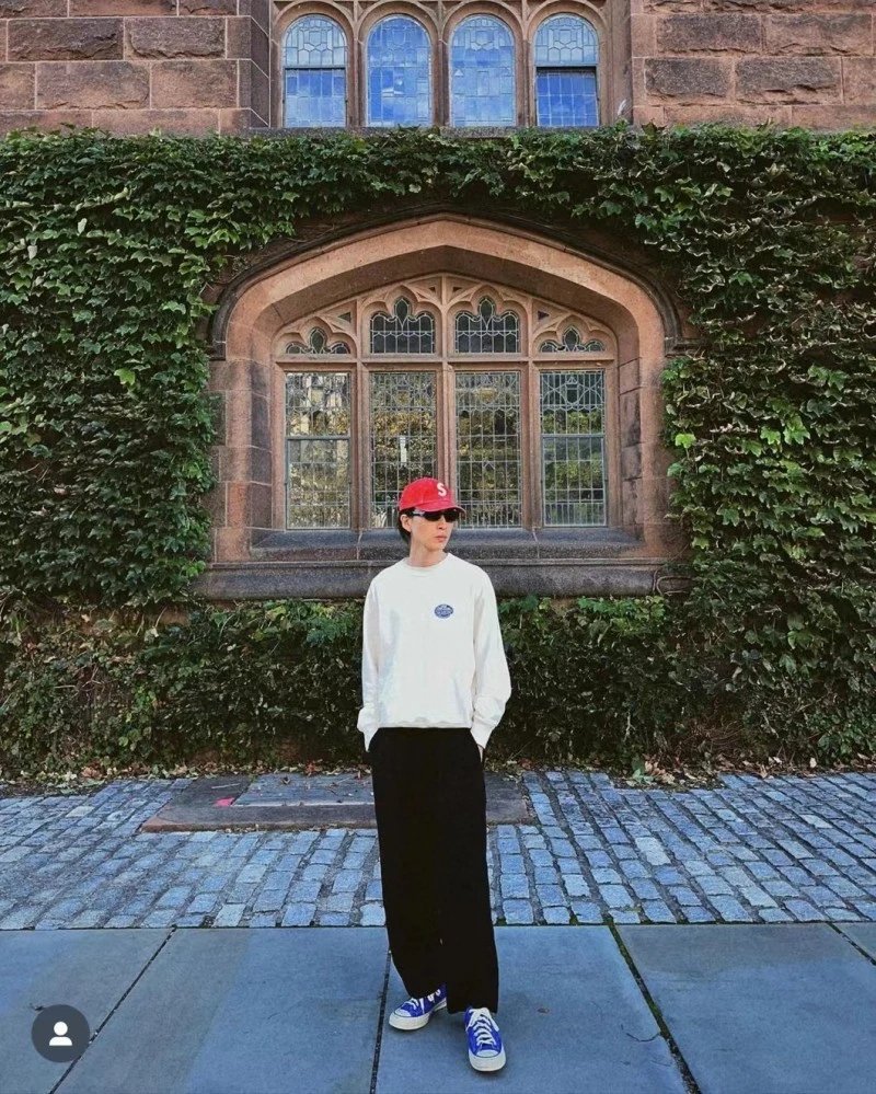 24 Mulberry St NY x Kith Apple Logo White T-Shirt - 8
