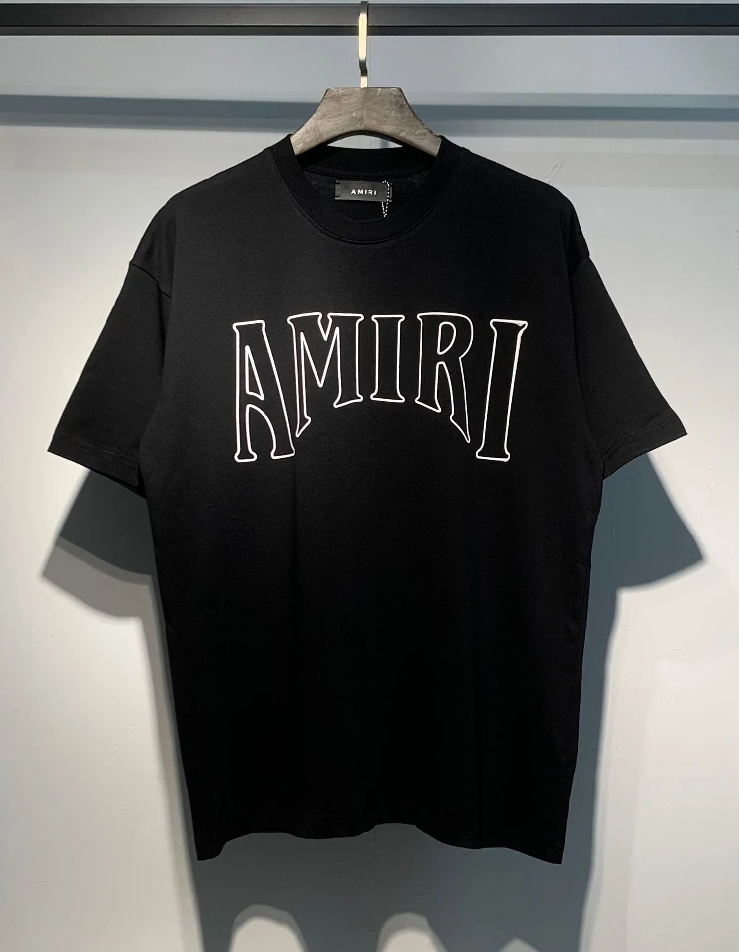 696 Black