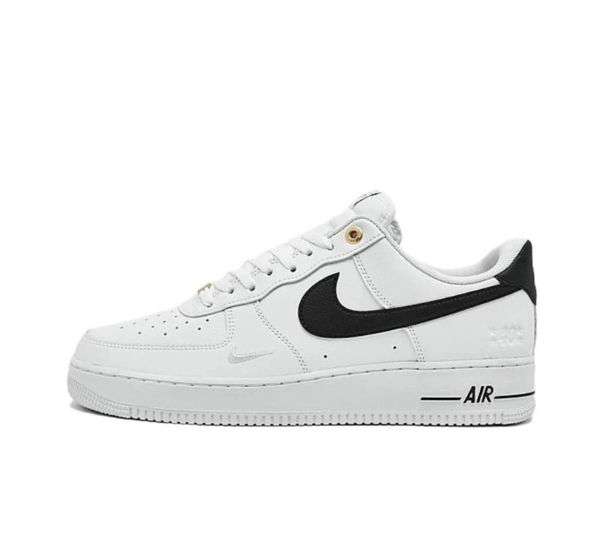 Nike Air Force 1 Low photo 2