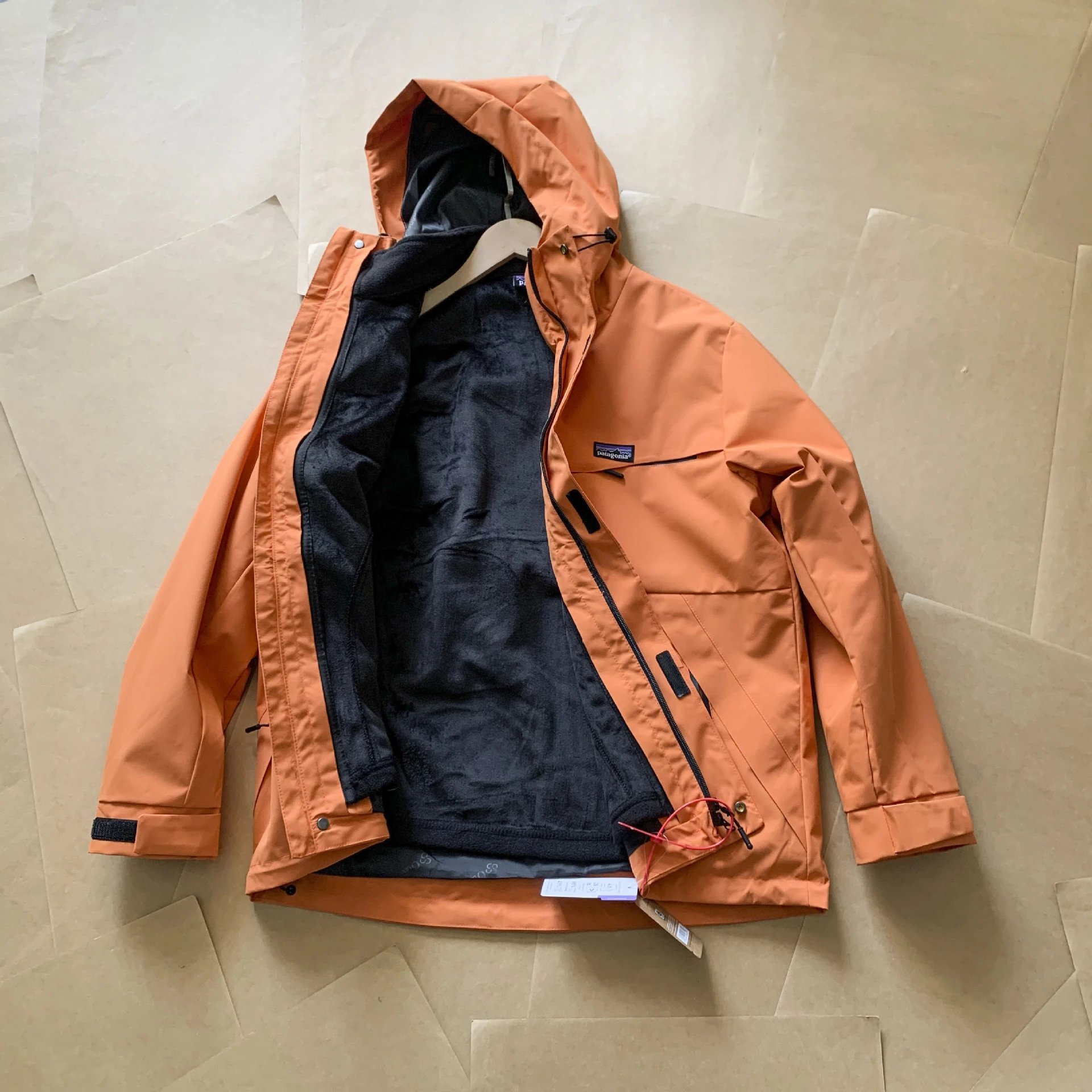 Outdoor 3-in-1 Detachable Jacket Hiking Couple photo 3