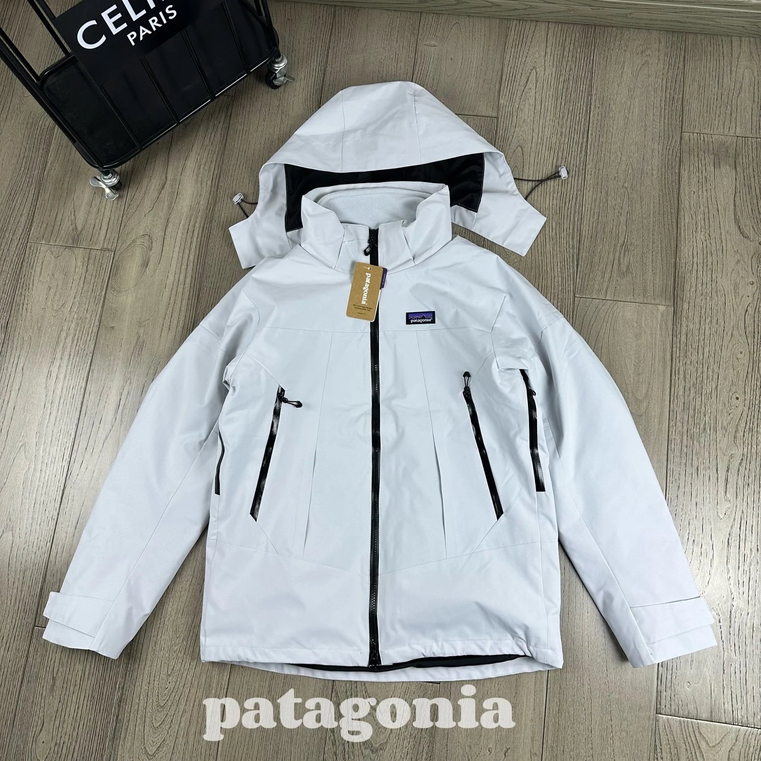Outdoor 3-in-1 Hooded Windproof Hiking Jacket photo 4