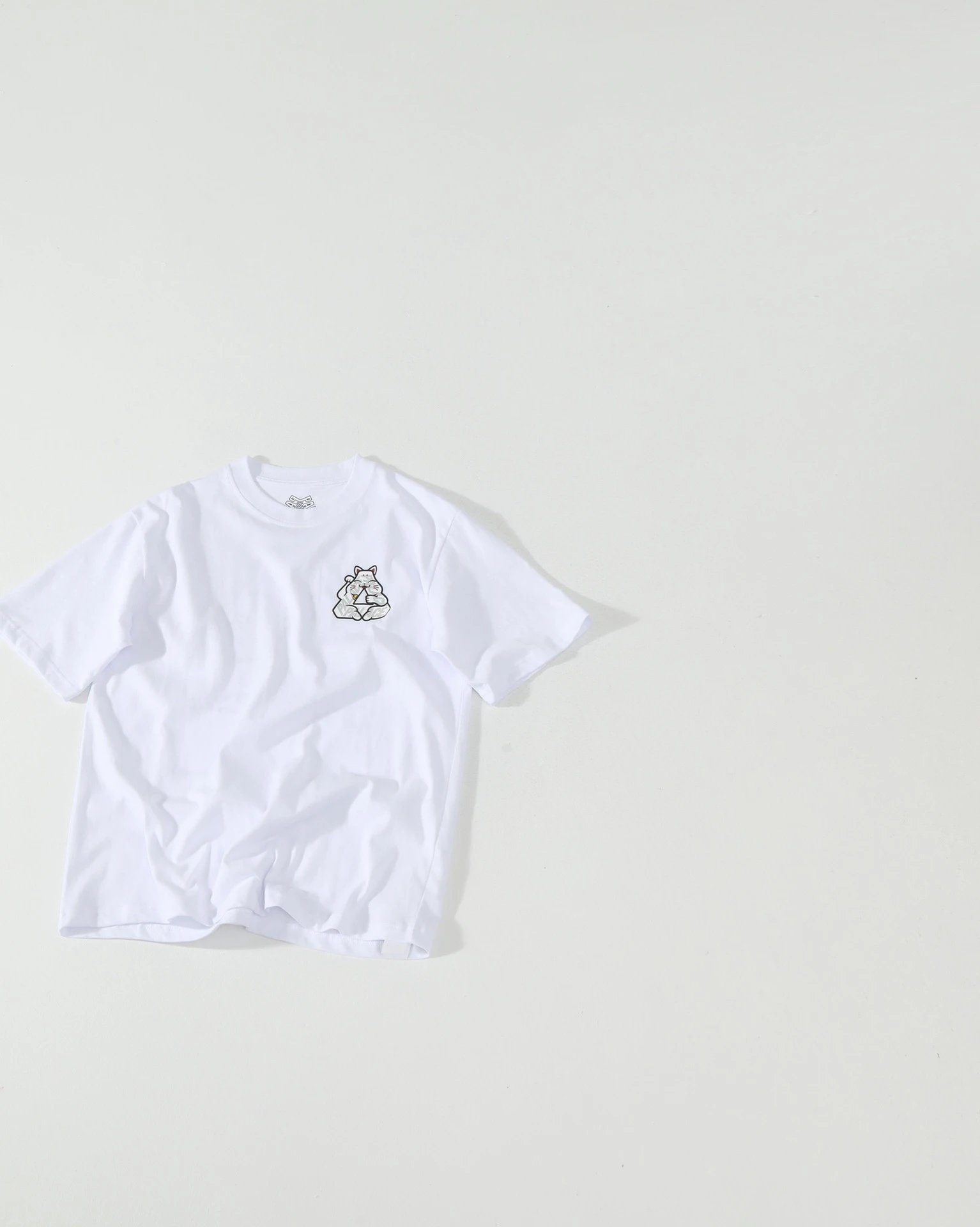 Lucky cat letter print t-shirt photo 3