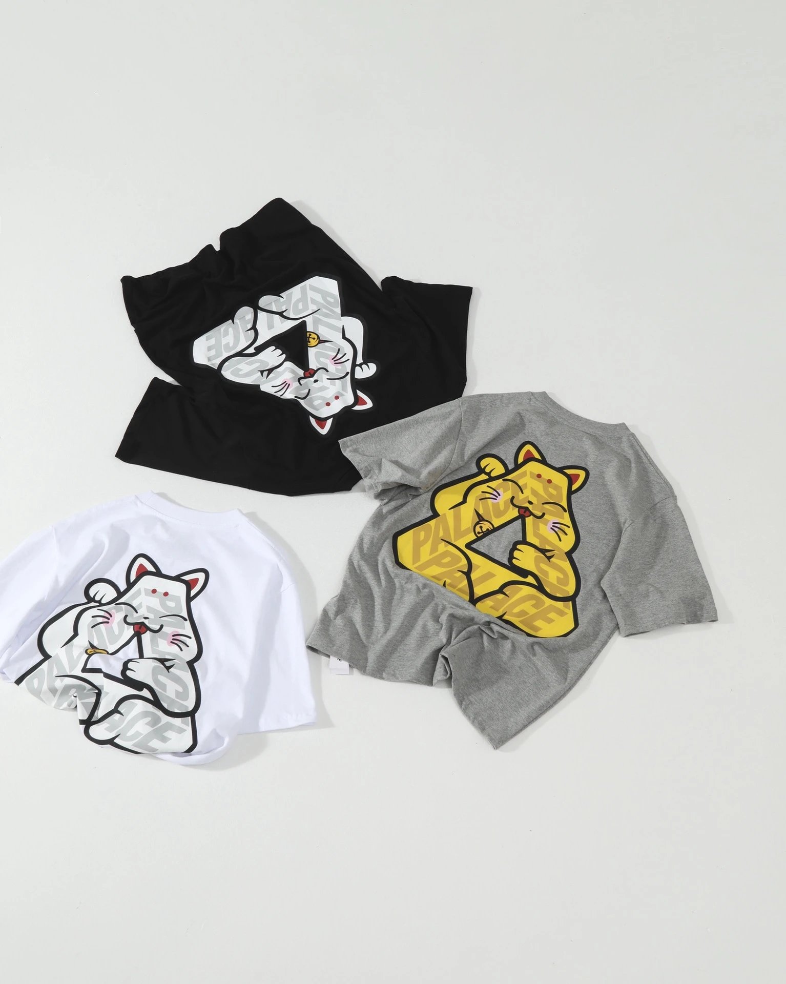 Lucky cat letter print t-shirt photo 6