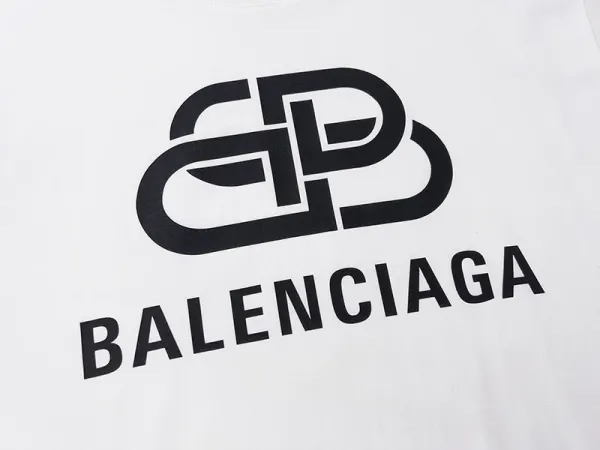 Balenciaga Spray-Paint Logo T-Shirt Black - 4